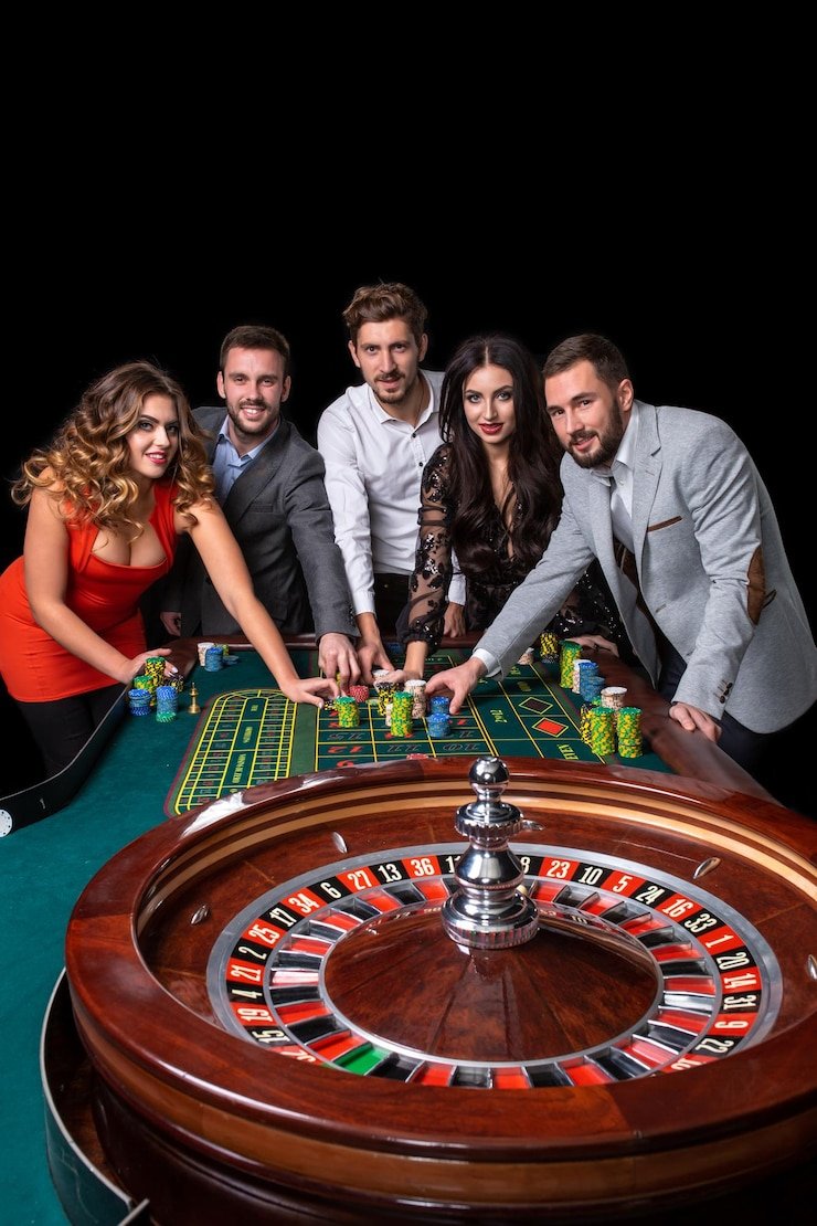 Tangkapan layar aplikasi livesdy menampilkan menu utama dengan permainan slot, kasino langsung, dan pasar sportsbook